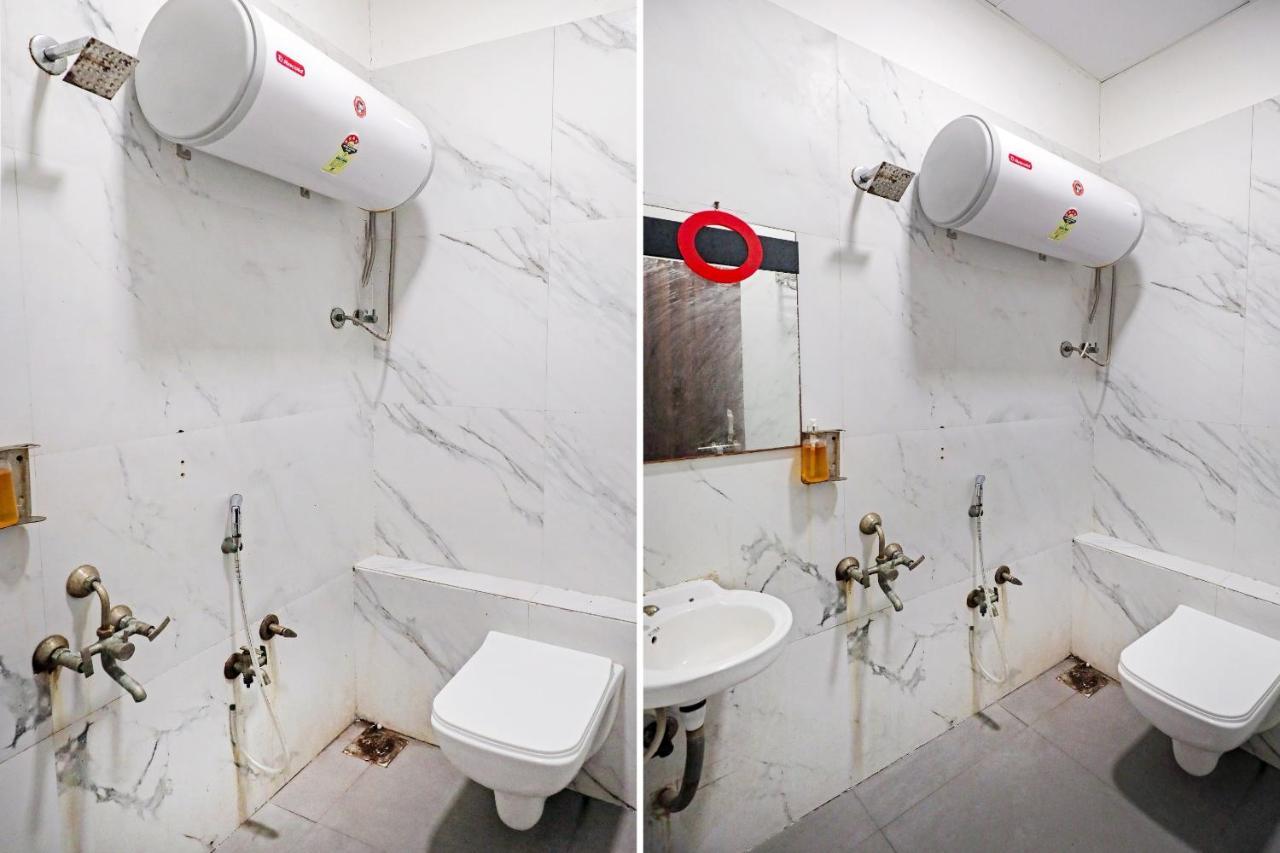 Hotel Gokul Solitaire, Surat Bhatha Exteriör bild